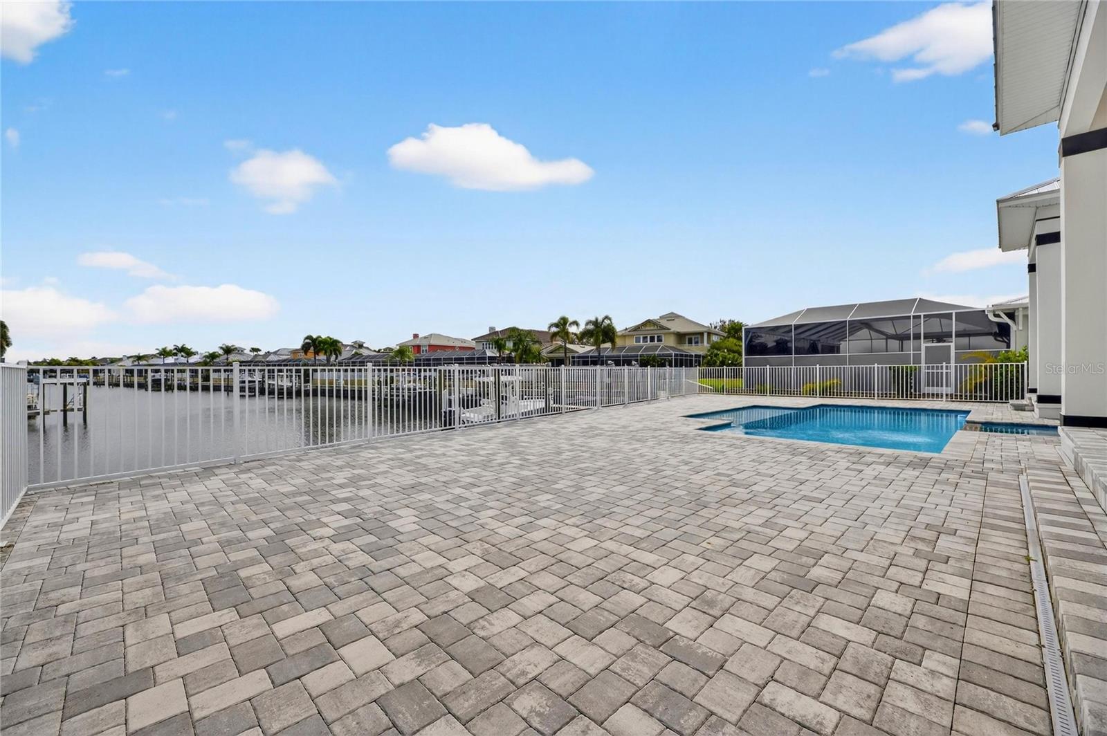 MIRABAY PH 2A-3 - Residential Lease