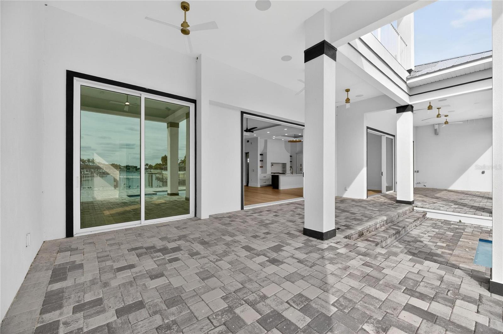 MIRABAY PH 2A-3 - Residential Lease