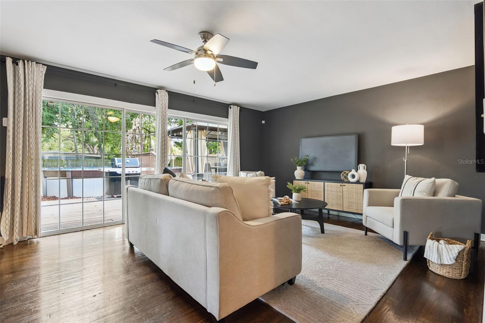 SPRING LAKE MANOR - Residential