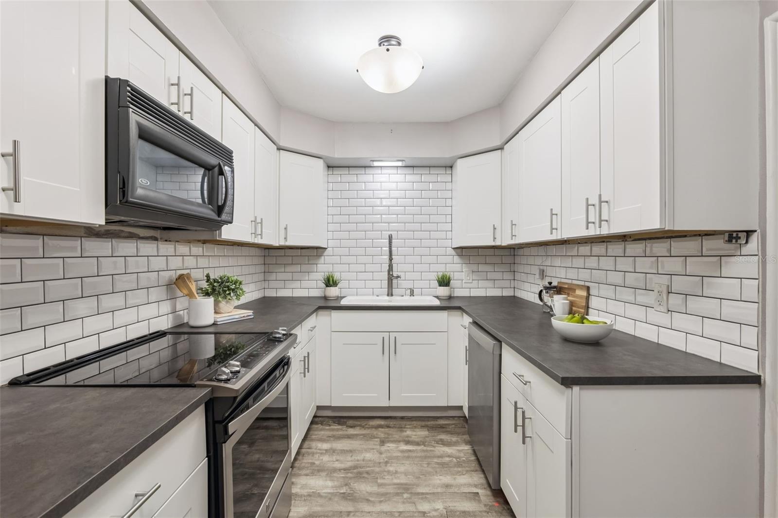 SPRING LAKE MANOR - Residential