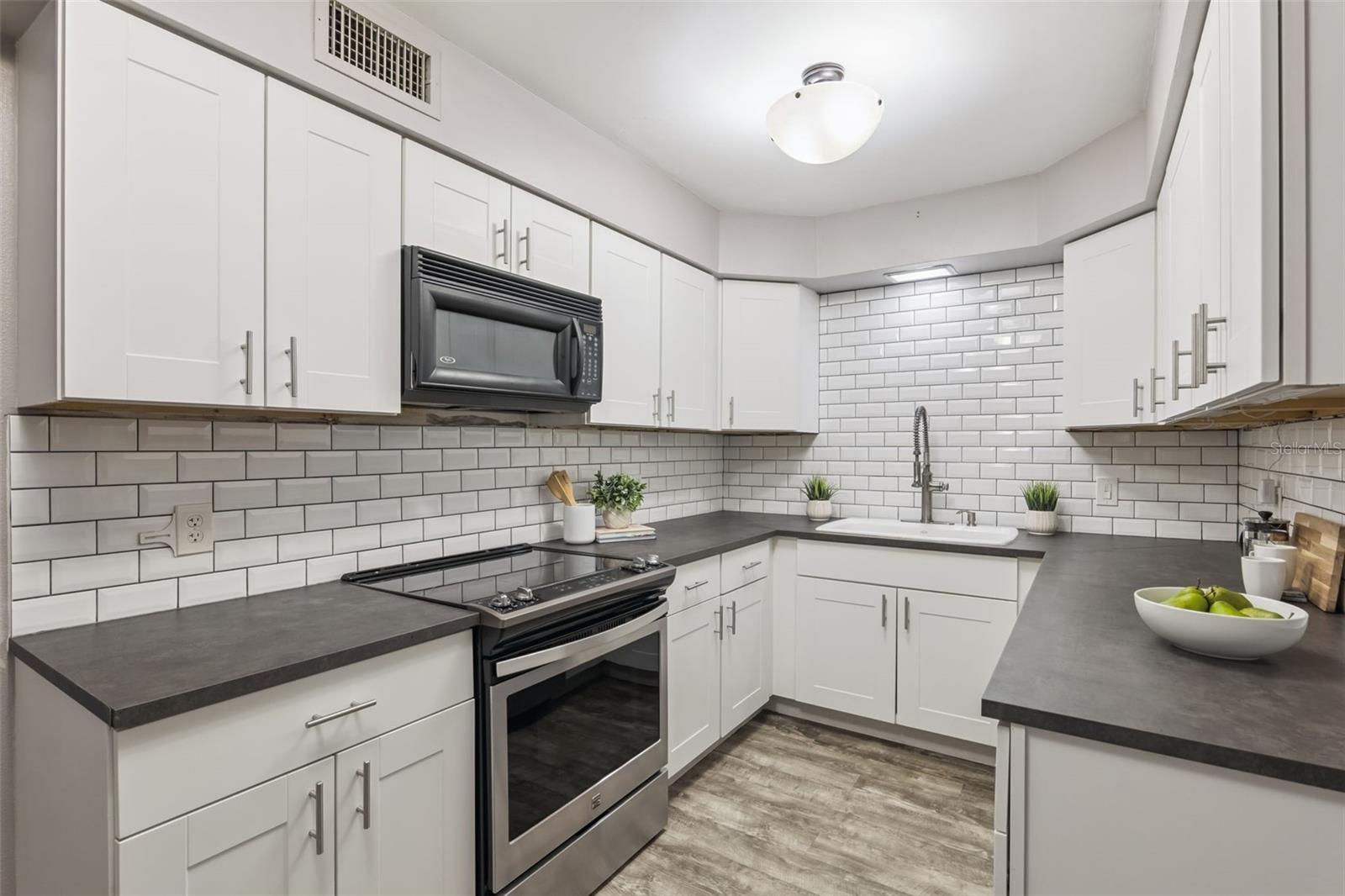 SPRING LAKE MANOR - Residential