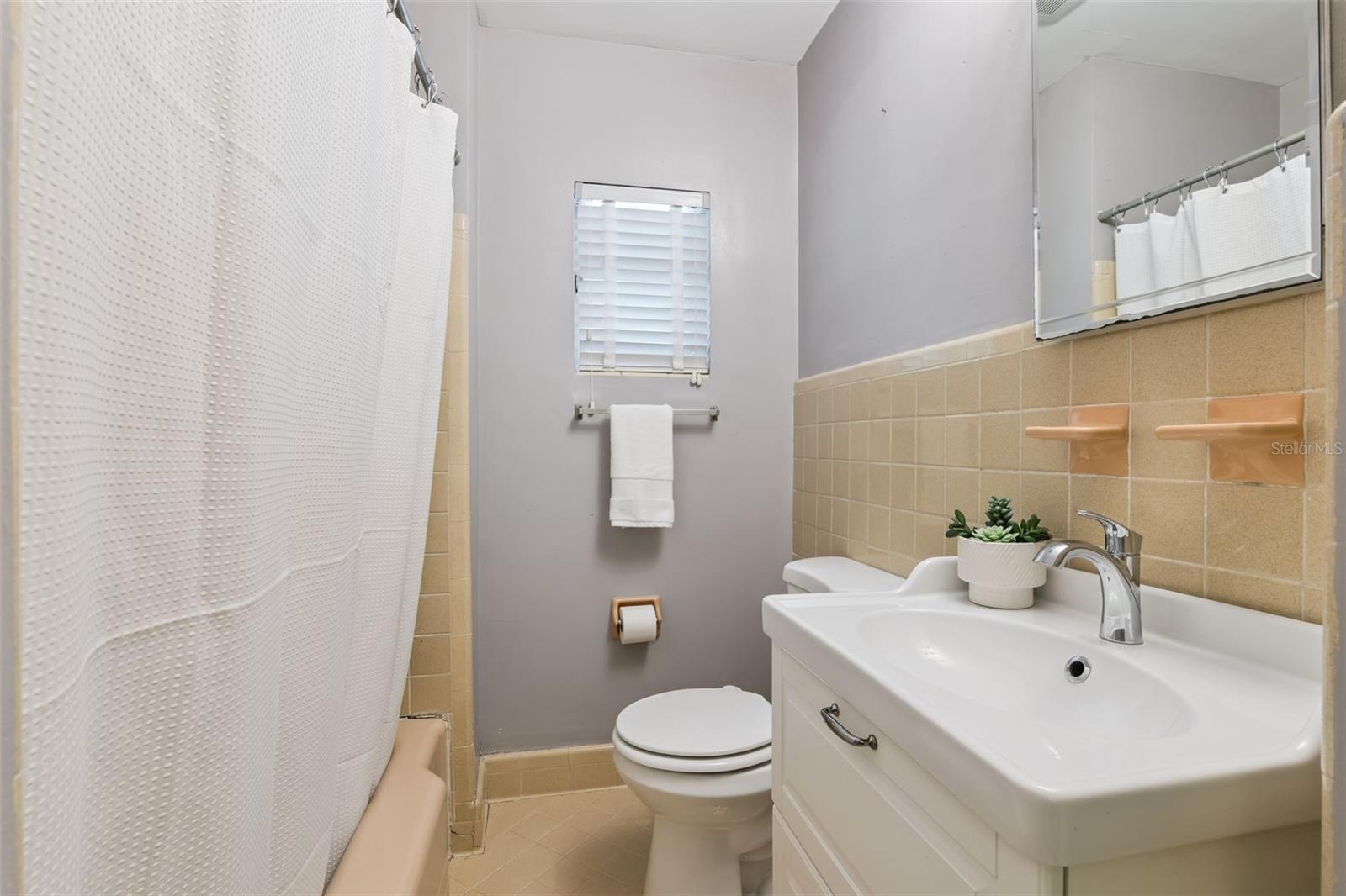 SPRING LAKE MANOR - Residential