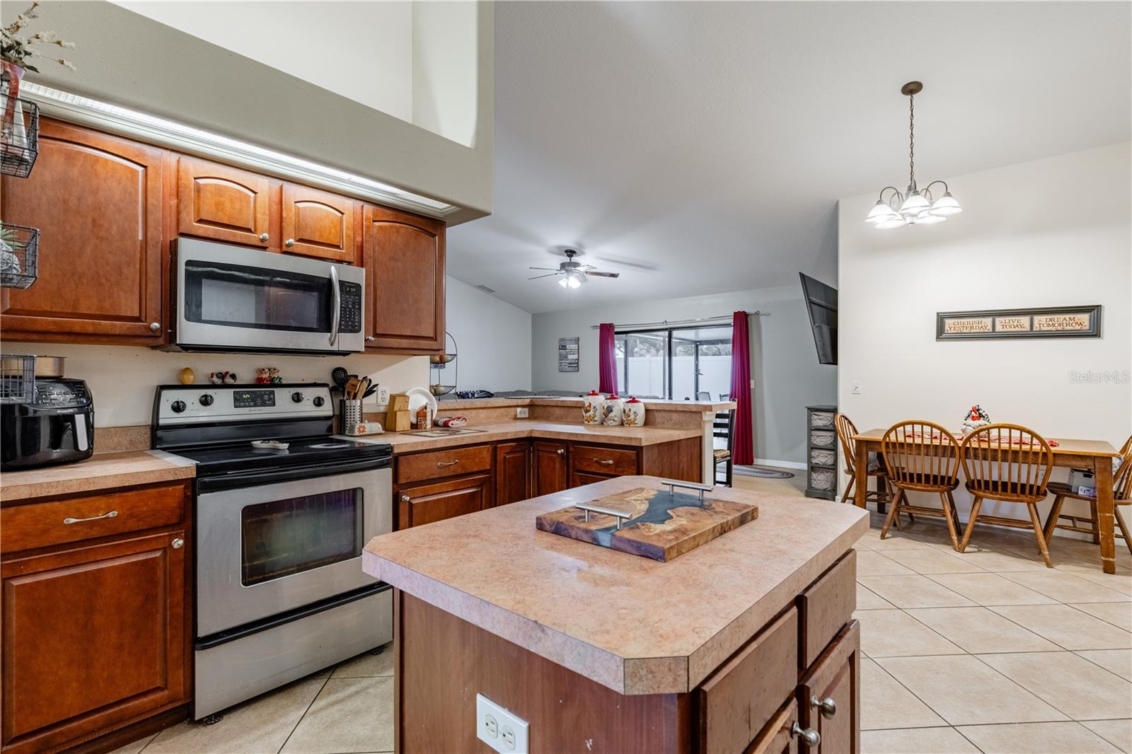 GROVES/BAYTREE PH 02 - Residential