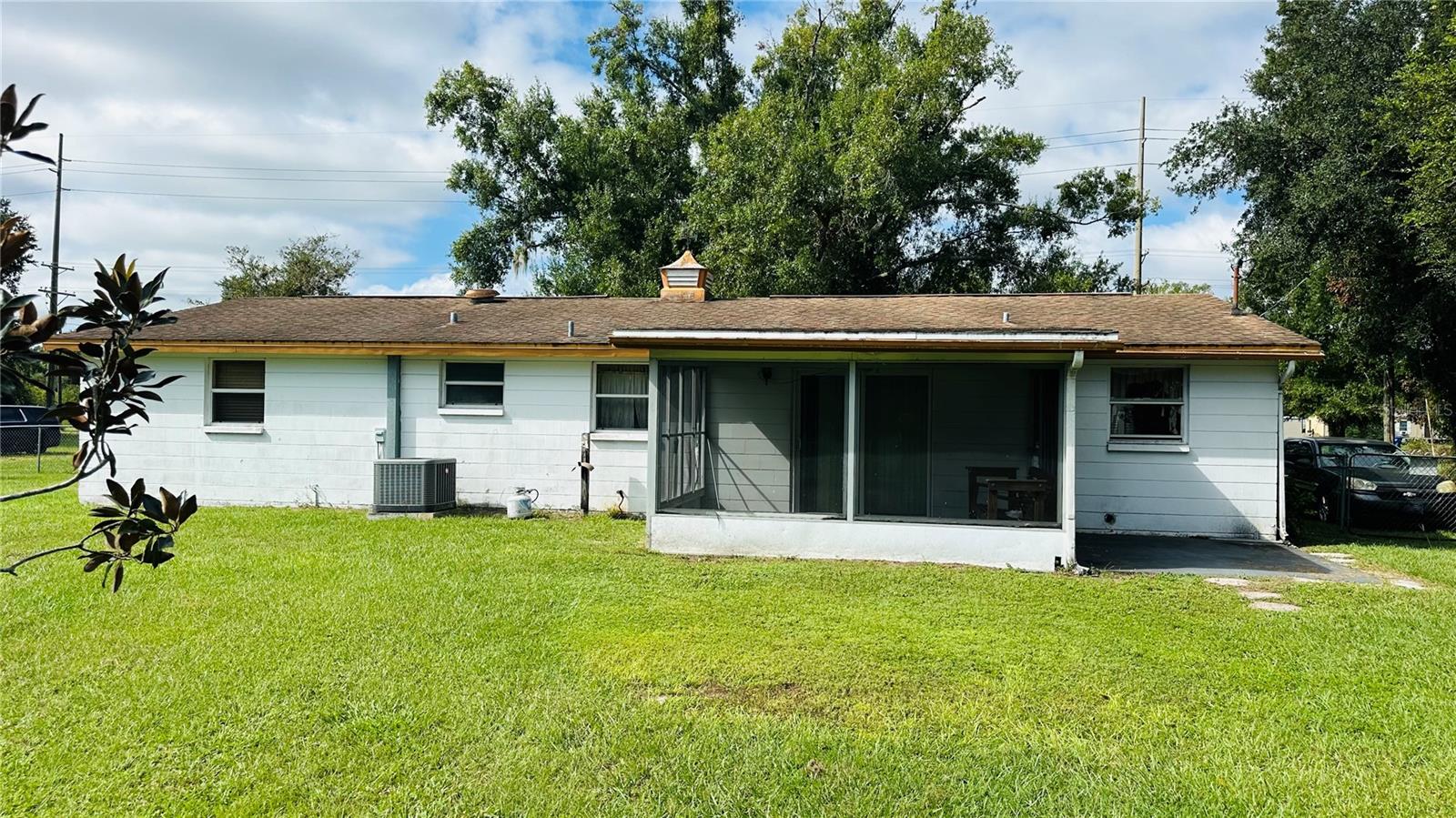 TROPICAL ACRES UNIT 1 - Residential