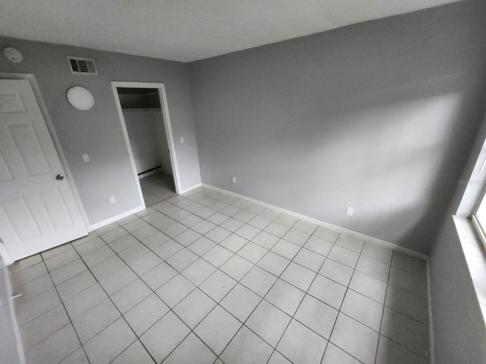 EASTWOOD TERRACE 3RD ADD - Residential Lease