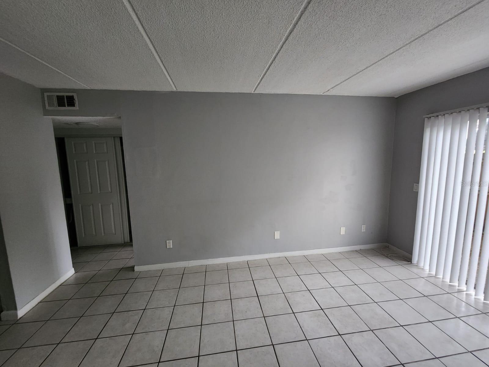 EASTWOOD TERRACE 3RD ADD - Residential Lease