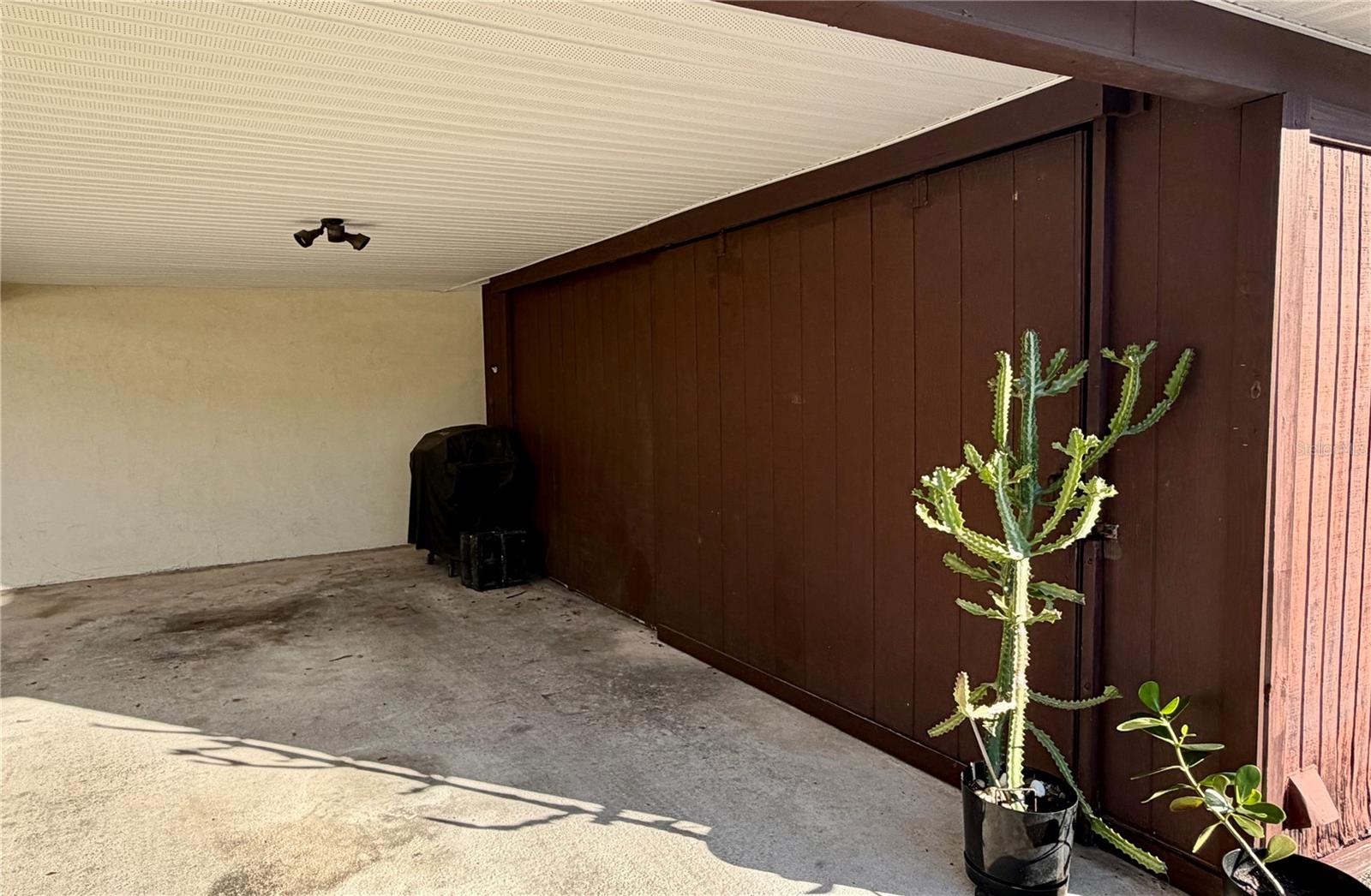 RAMBLEWOOD ACRES - Residential