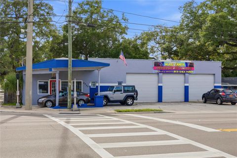 Photo of 6200 N Nebraska Avenue, Tampa, FL 33604 (MLS # TB8526181)