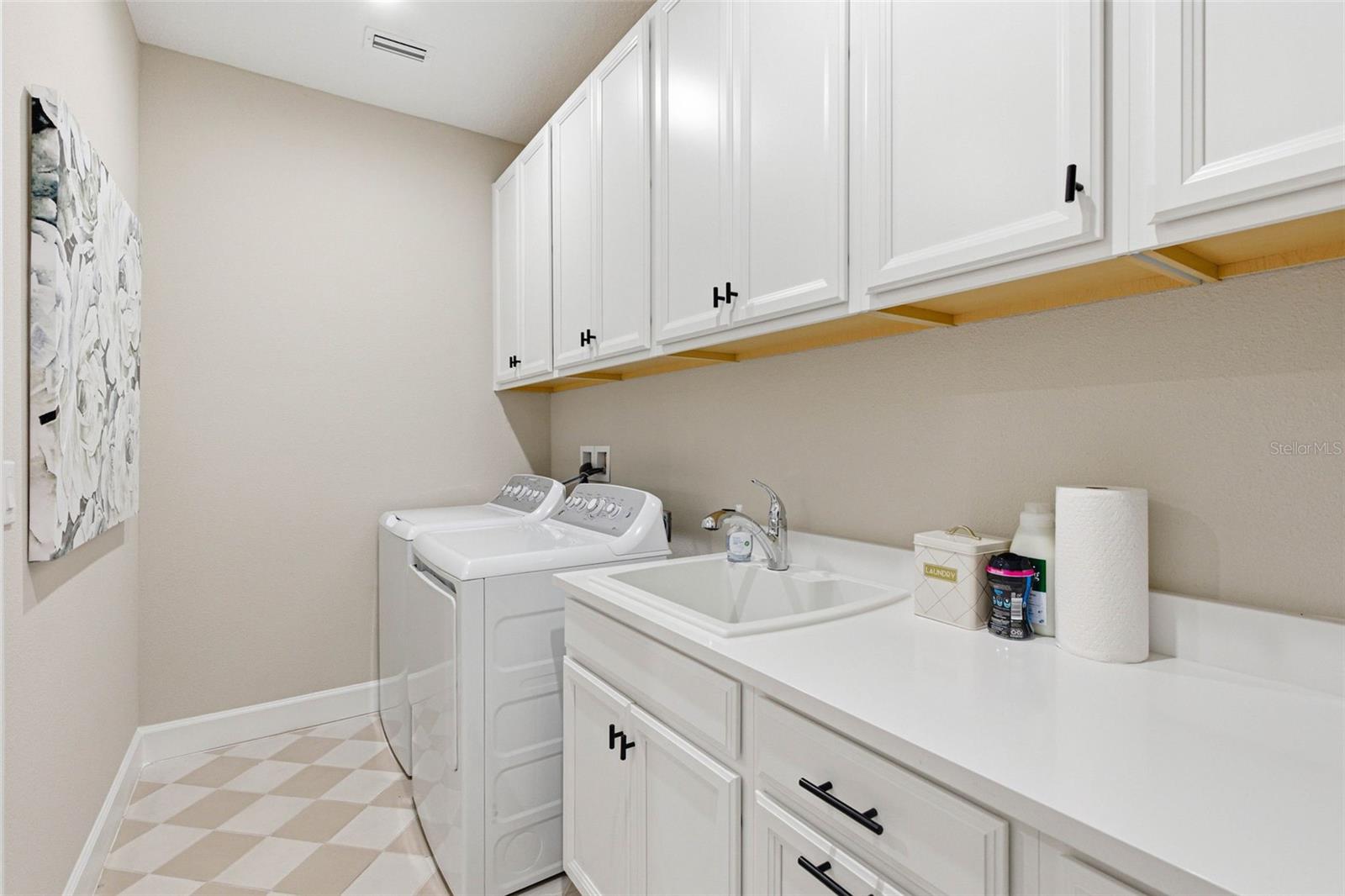 RIVER LANDING - Residential