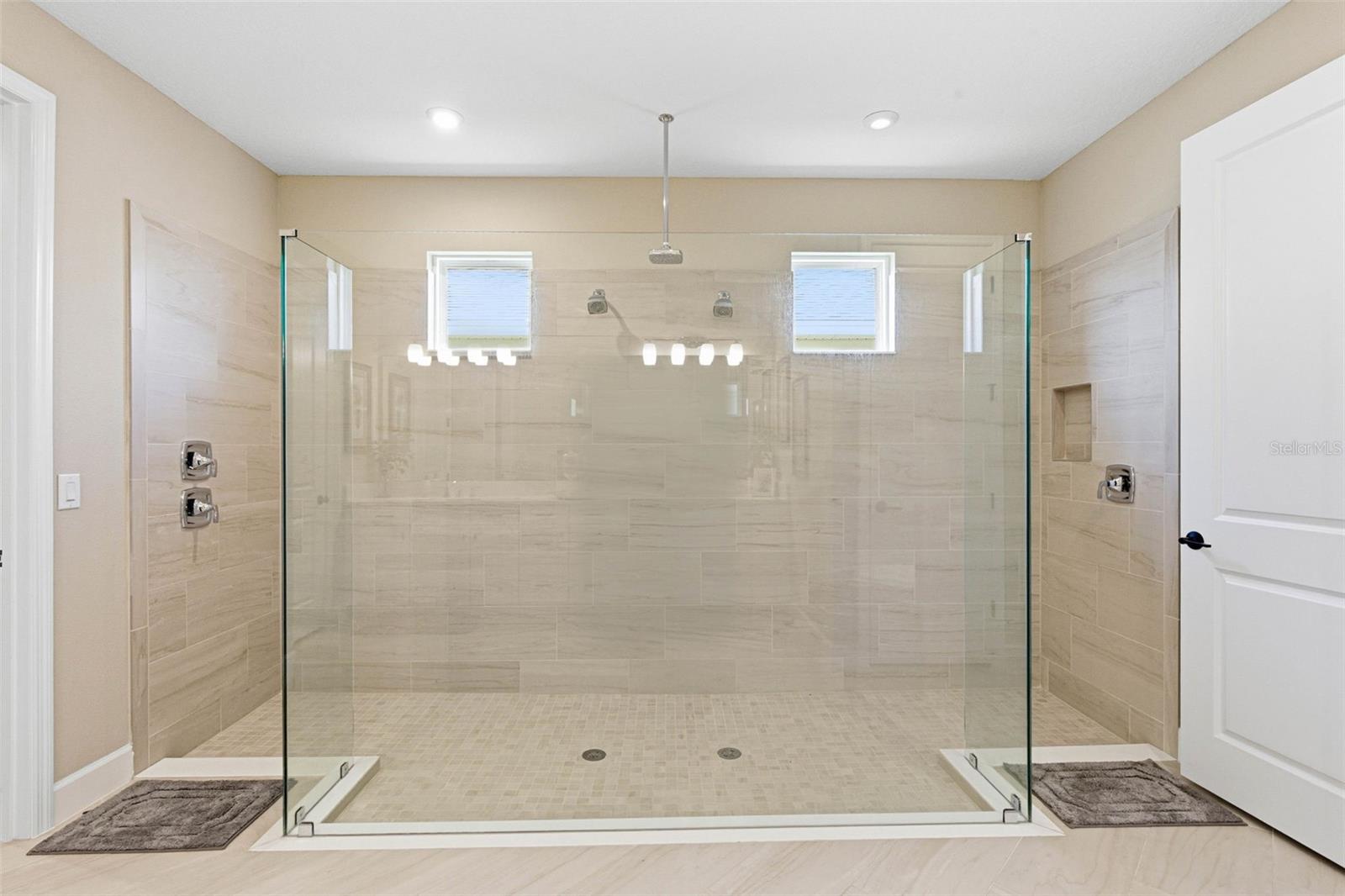 RIVER LANDING - Residential