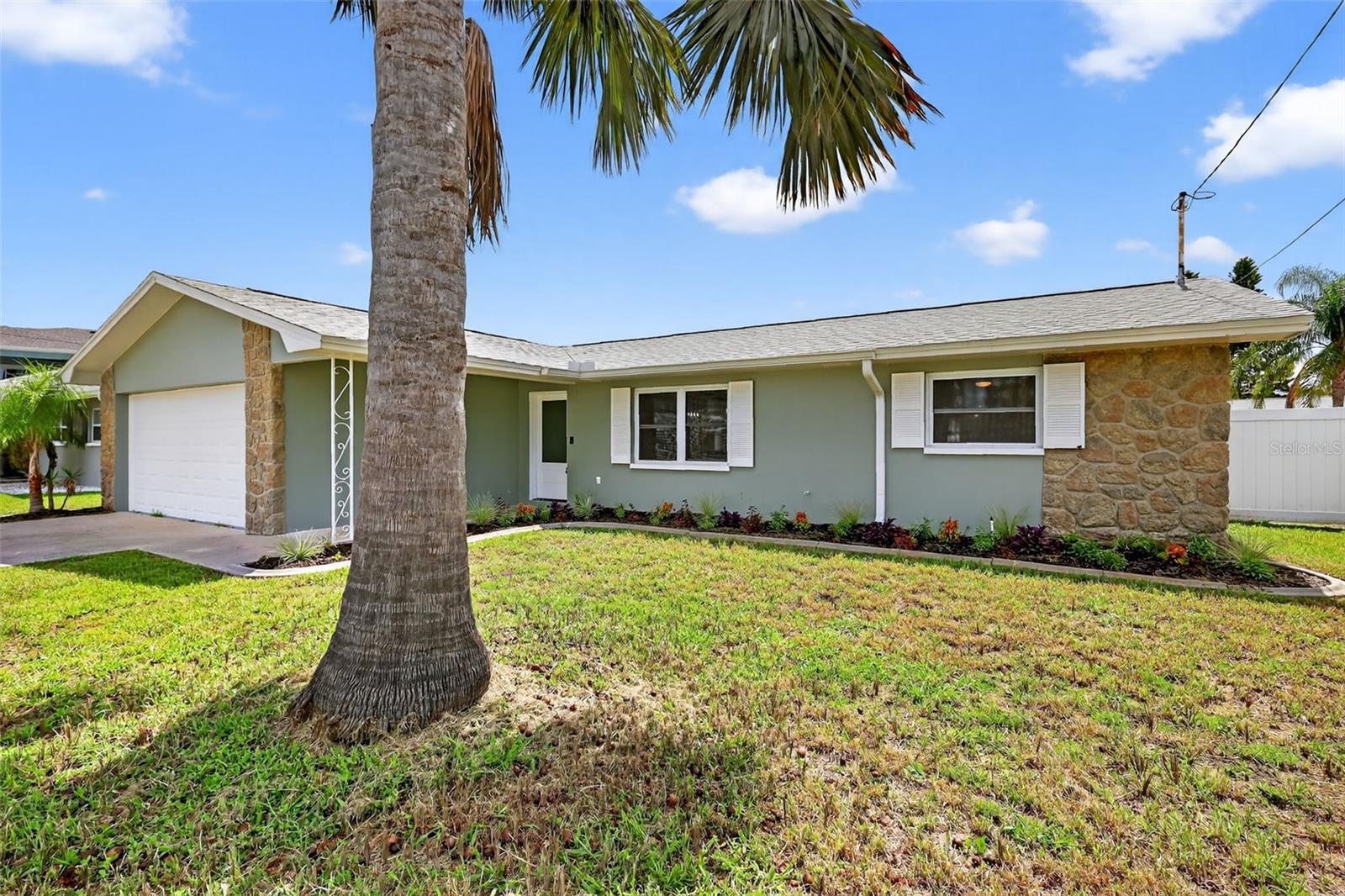 2175 EDYTHE DRIVE