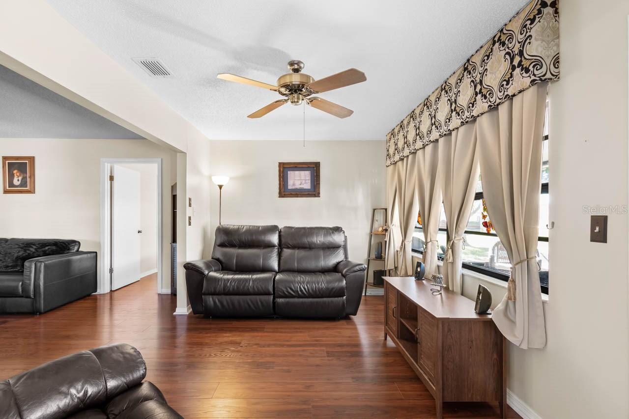 HIGHGATE IV CONDO - Residential