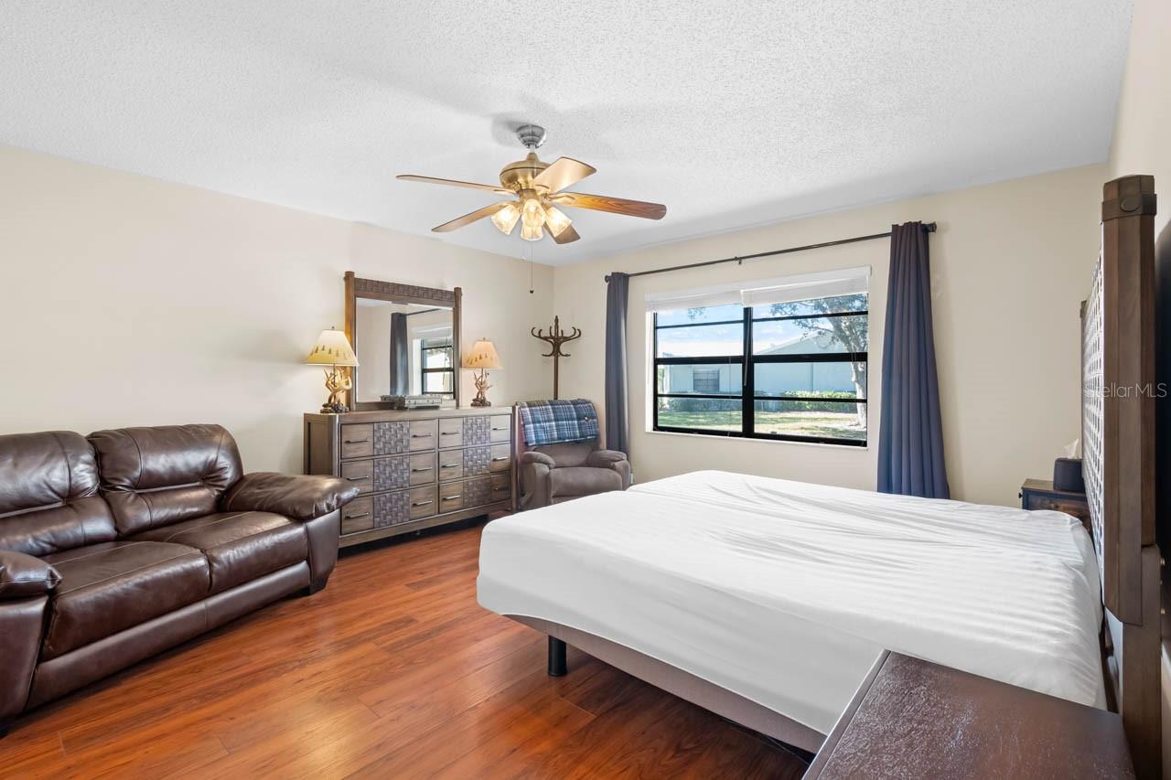 HIGHGATE IV CONDO - Residential