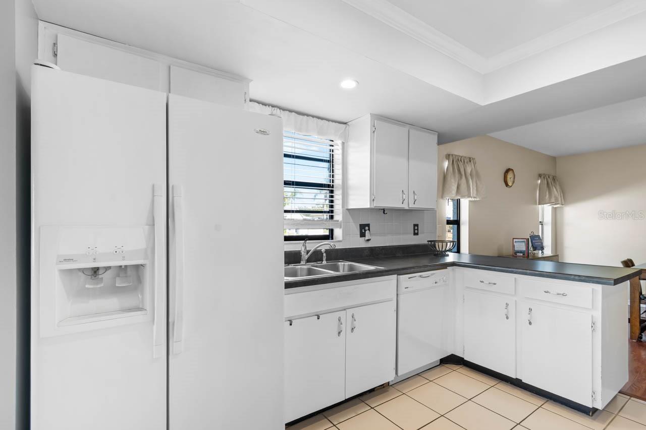 HIGHGATE IV CONDO - Residential