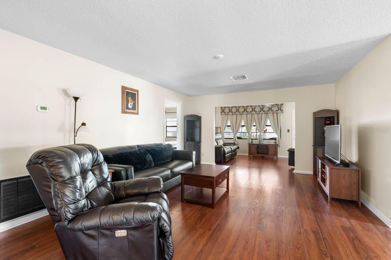 HIGHGATE IV CONDO - Residential