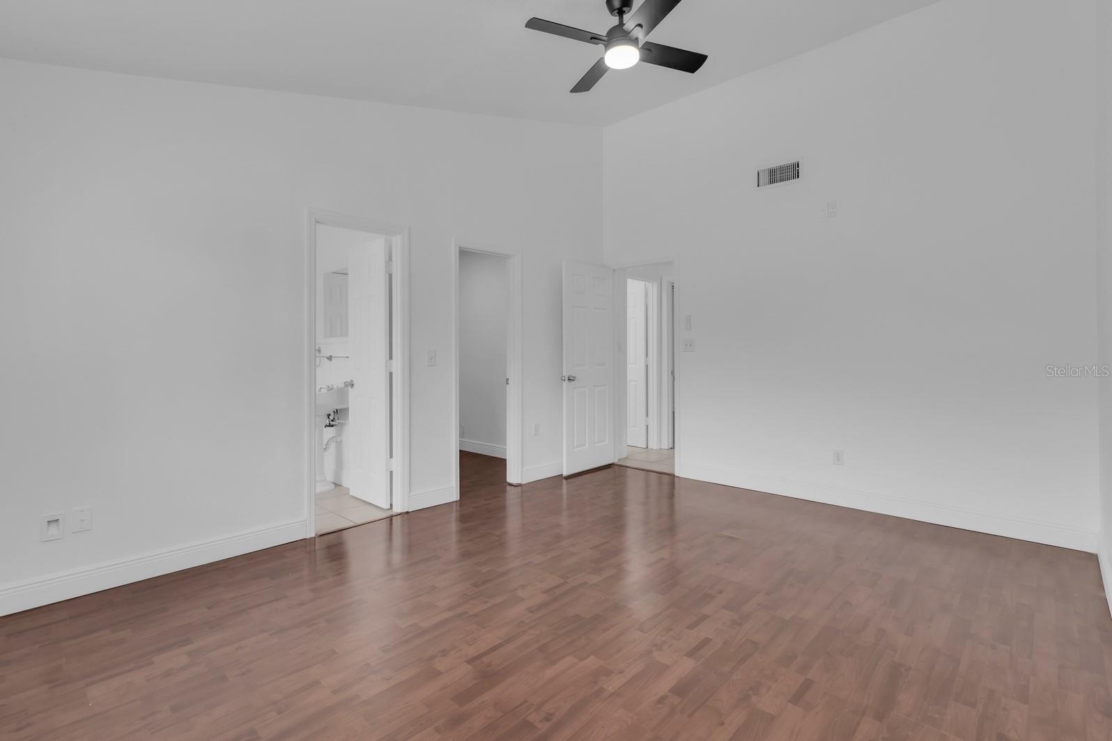 HOWELL COVE 4TH SEC - Residential