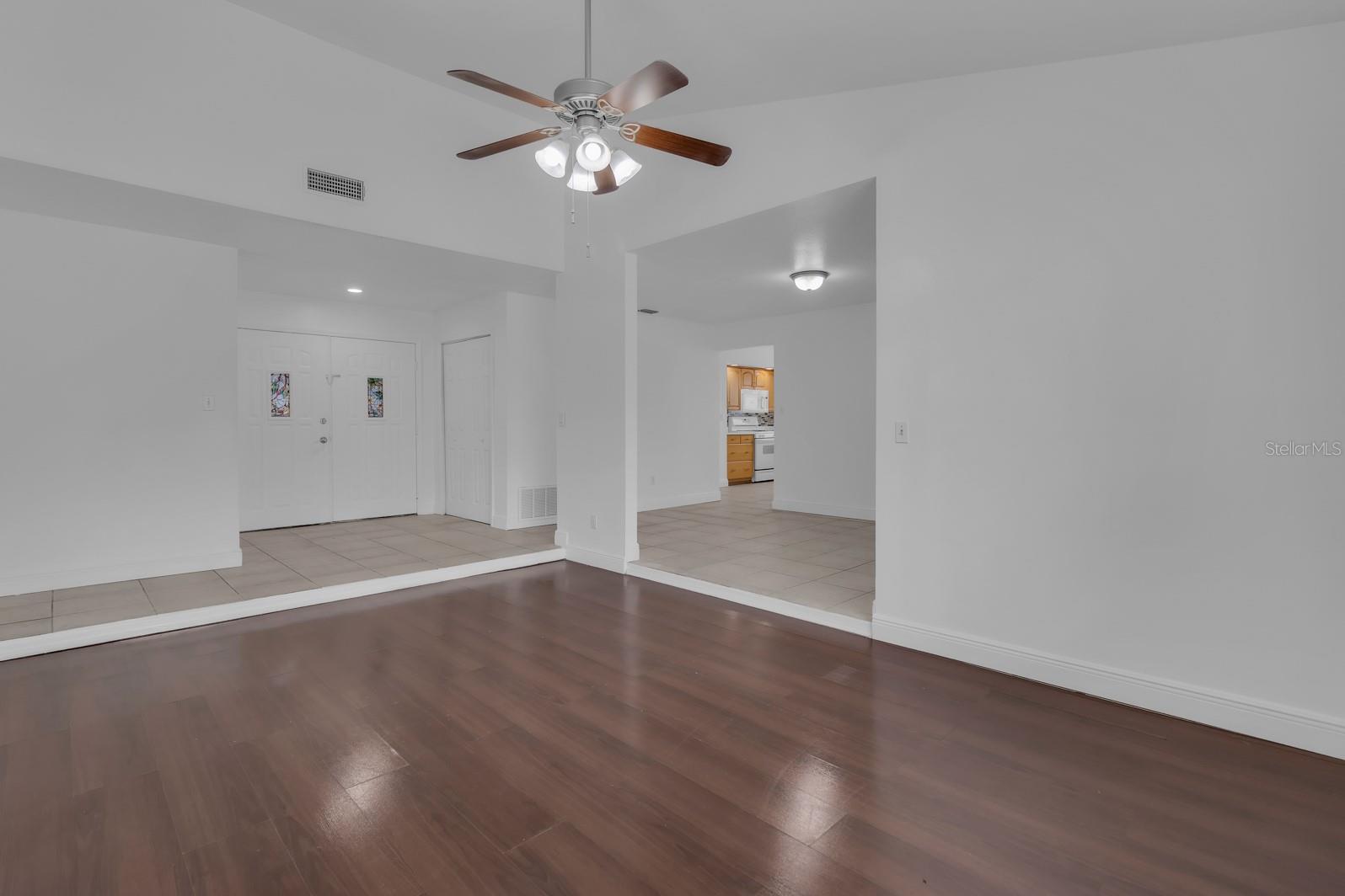 HOWELL COVE 4TH SEC - Residential