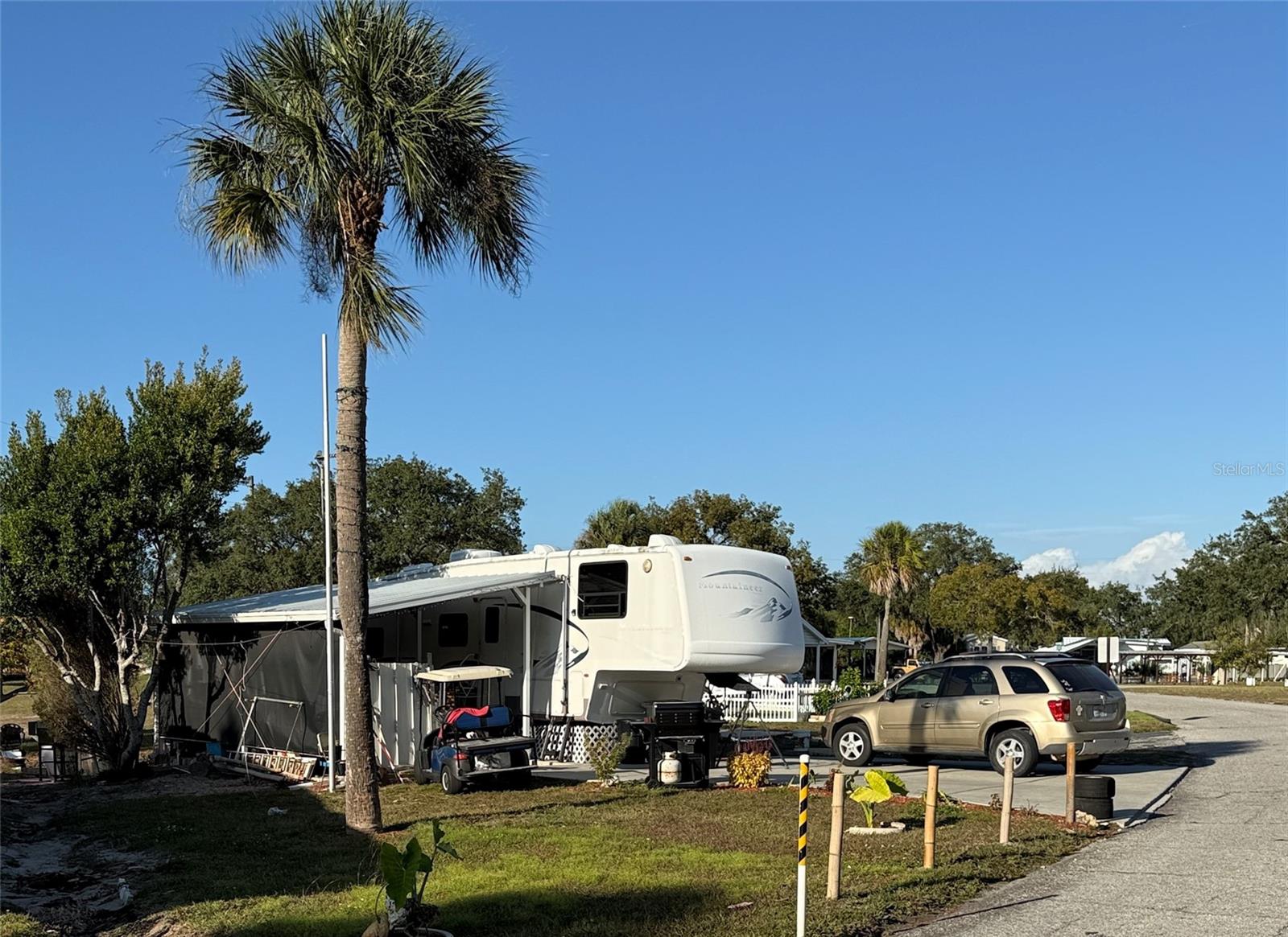 CAMP A WYLE RV RESORT - Land