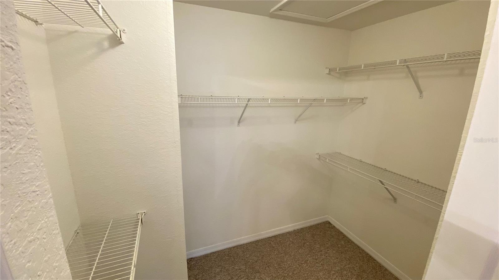 VISCONTI EAST - Residential Lease