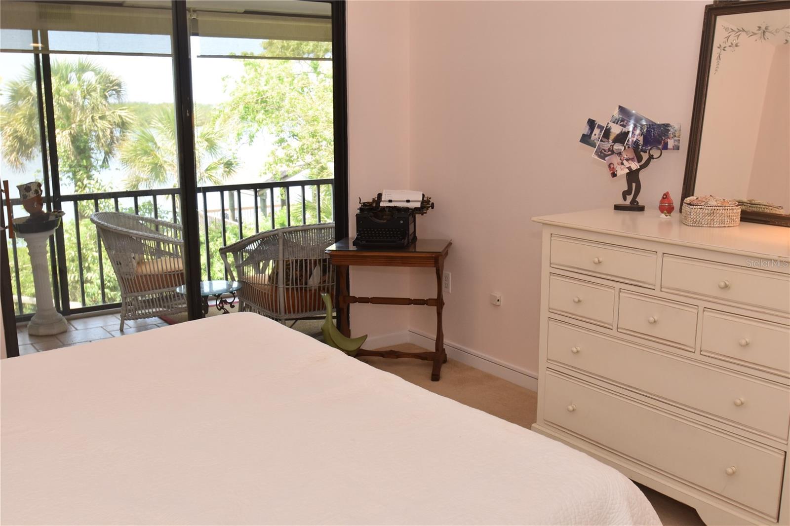 PELICAN COVE I - Residential Lease