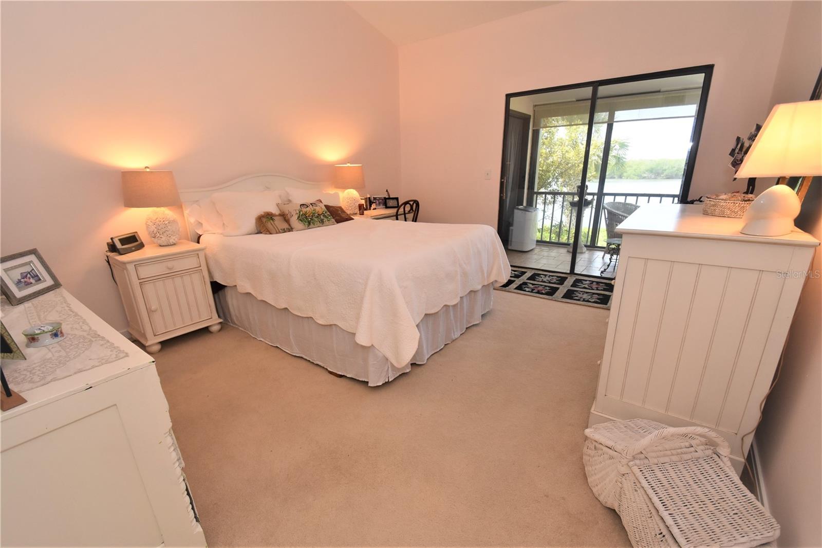 PELICAN COVE I - Residential Lease