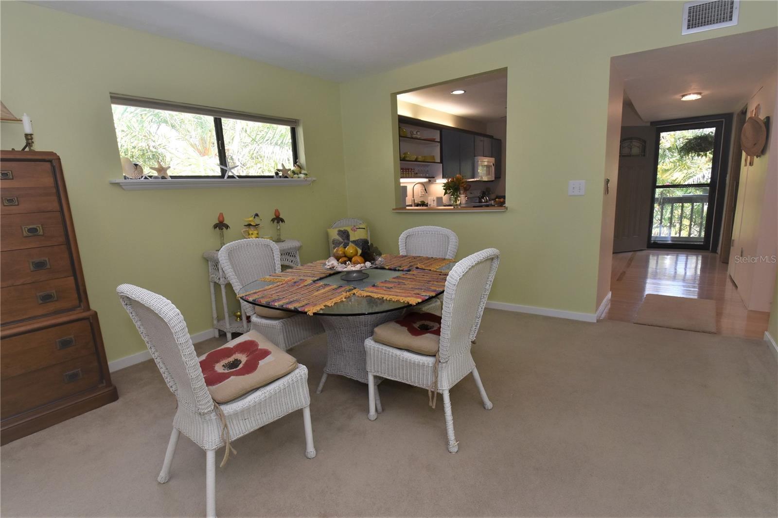 PELICAN COVE I - Residential Lease