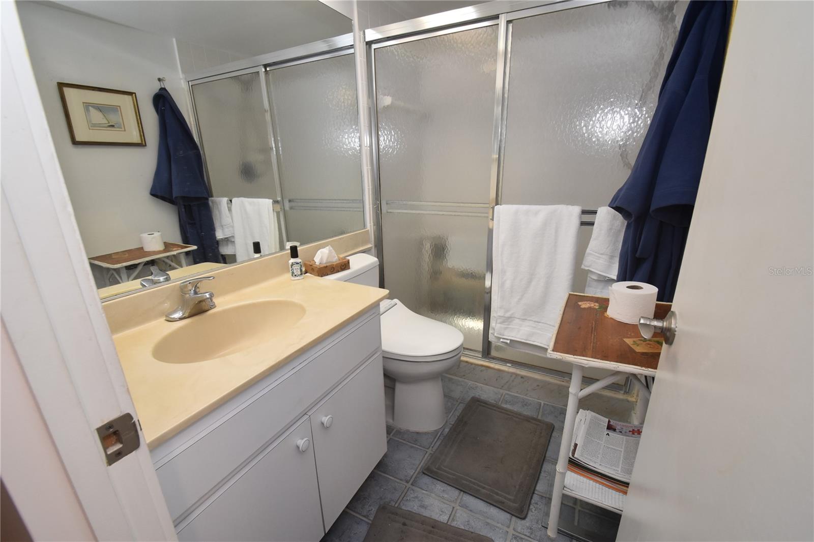 PELICAN COVE I - Residential Lease