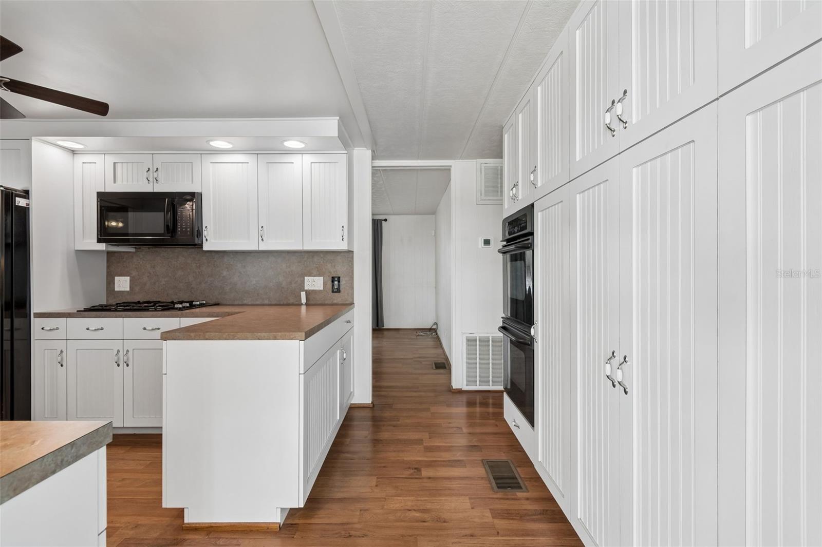 POINTE WEST RESIDENT OWNED COMMUNITY INC - Residential