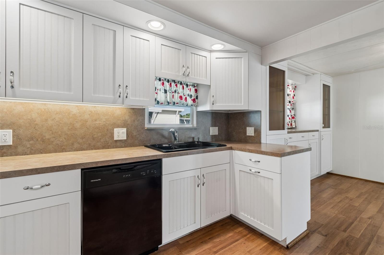 POINTE WEST RESIDENT OWNED COMMUNITY INC - Residential