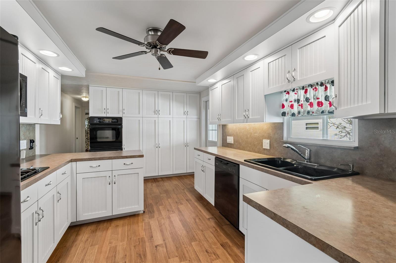 POINTE WEST RESIDENT OWNED COMMUNITY INC - Residential