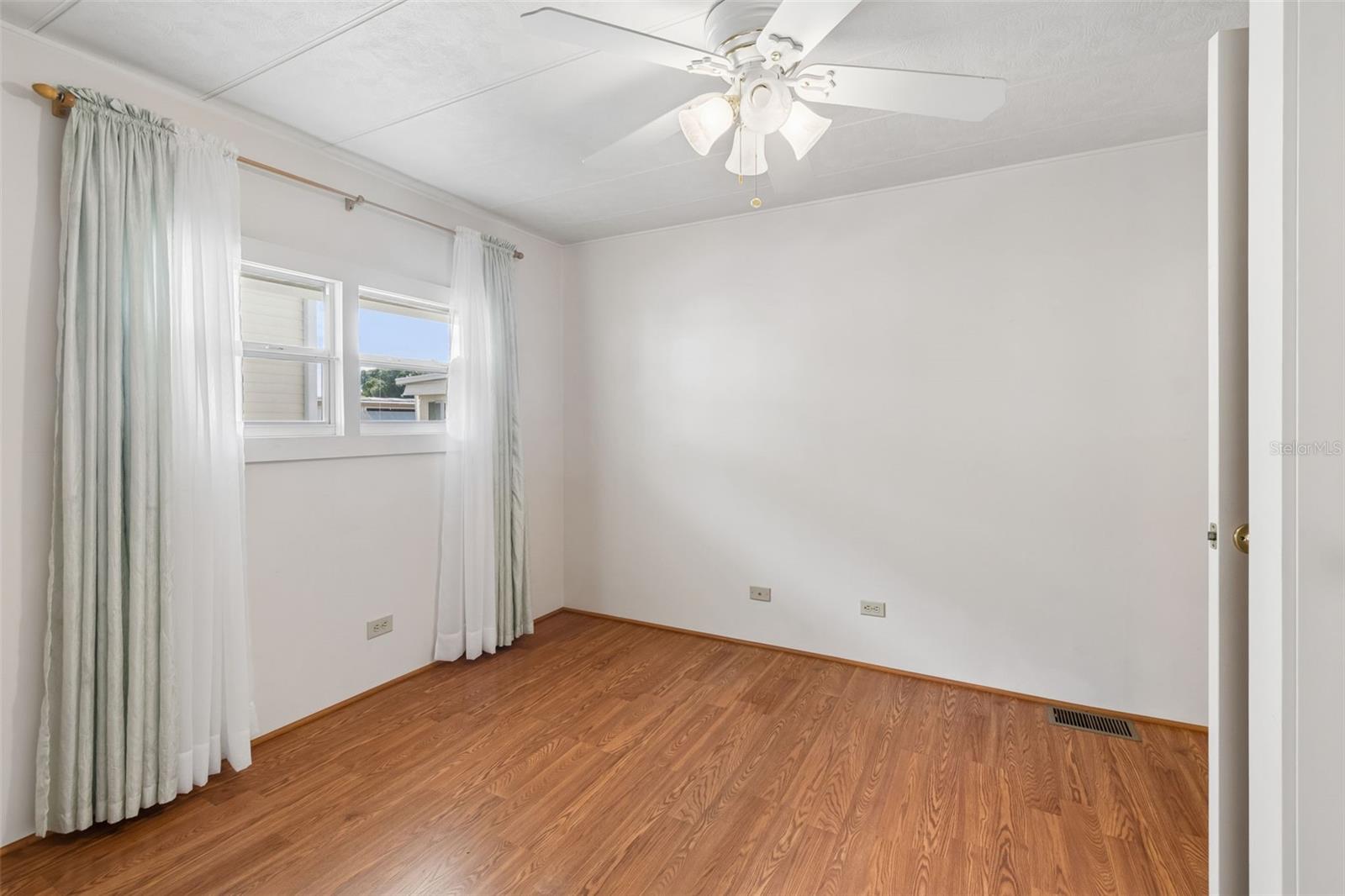 POINTE WEST RESIDENT OWNED COMMUNITY INC - Residential