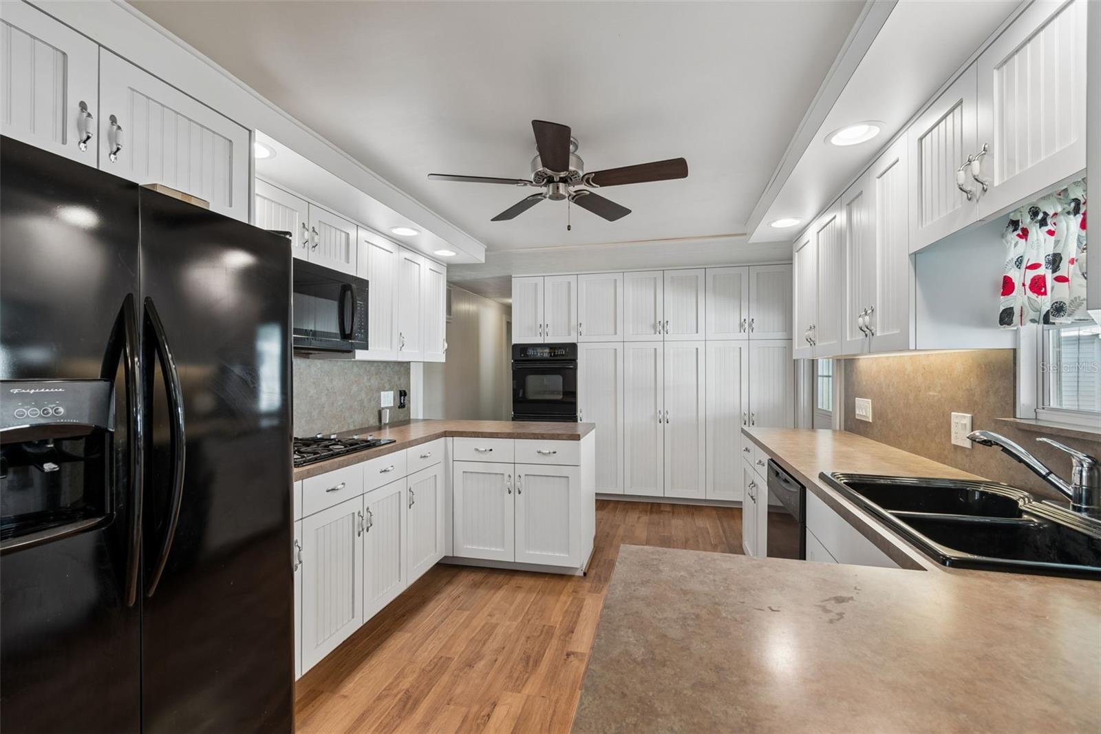 POINTE WEST RESIDENT OWNED COMMUNITY INC - Residential