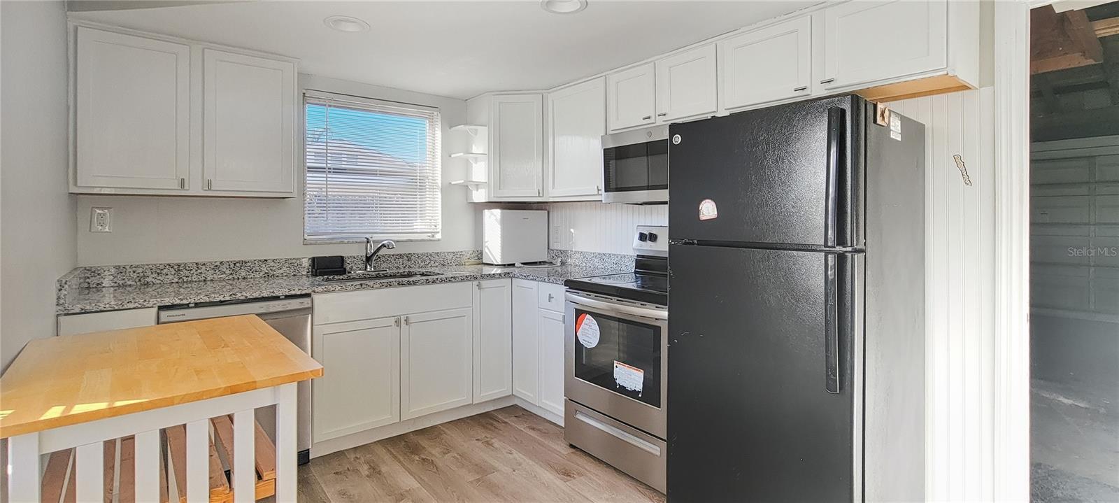 HOLIDAY LAKE ESTATES - Residential Lease