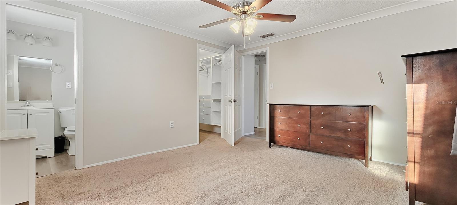 HOLIDAY LAKE ESTATES - Residential Lease