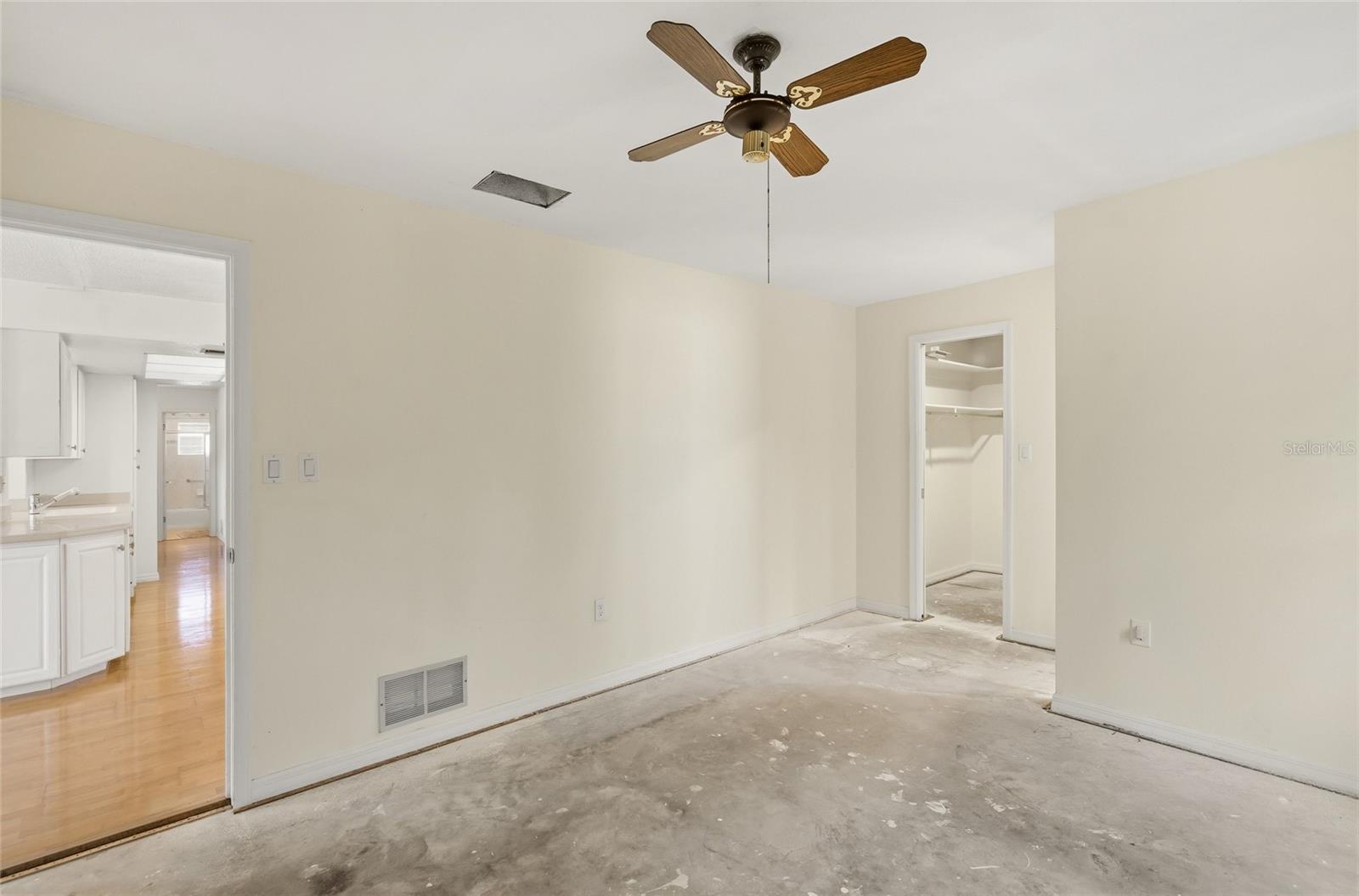 SARASOTA SPGS - Residential