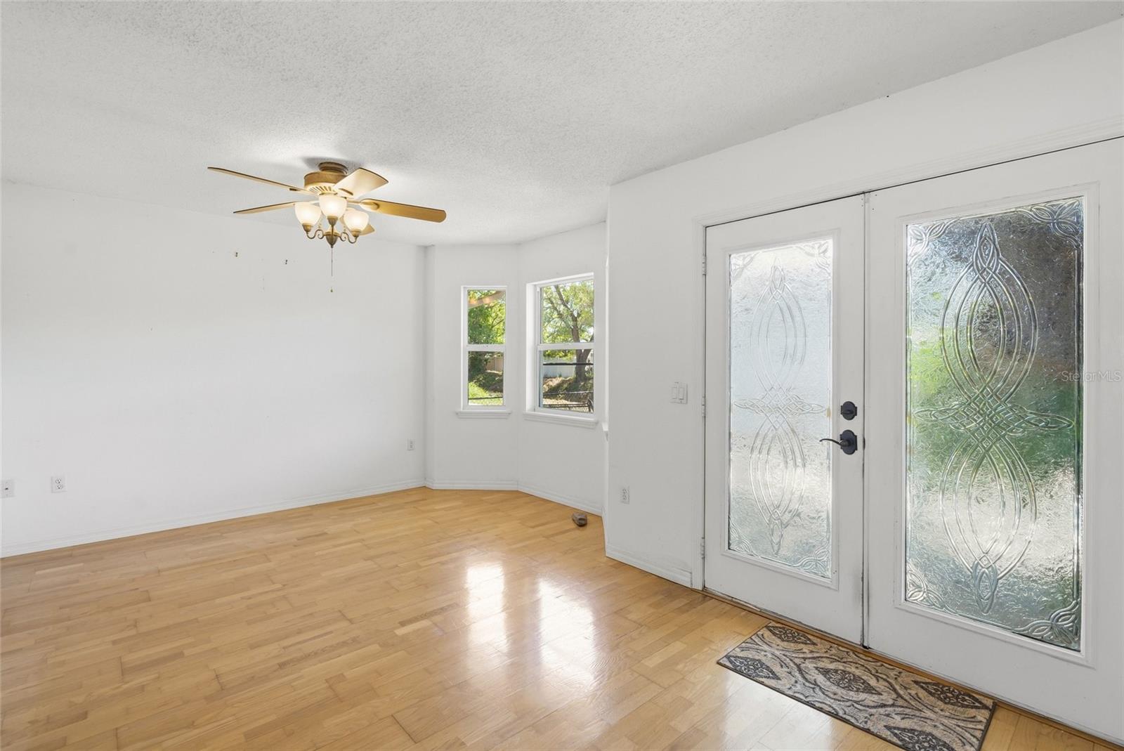 SARASOTA SPGS - Residential