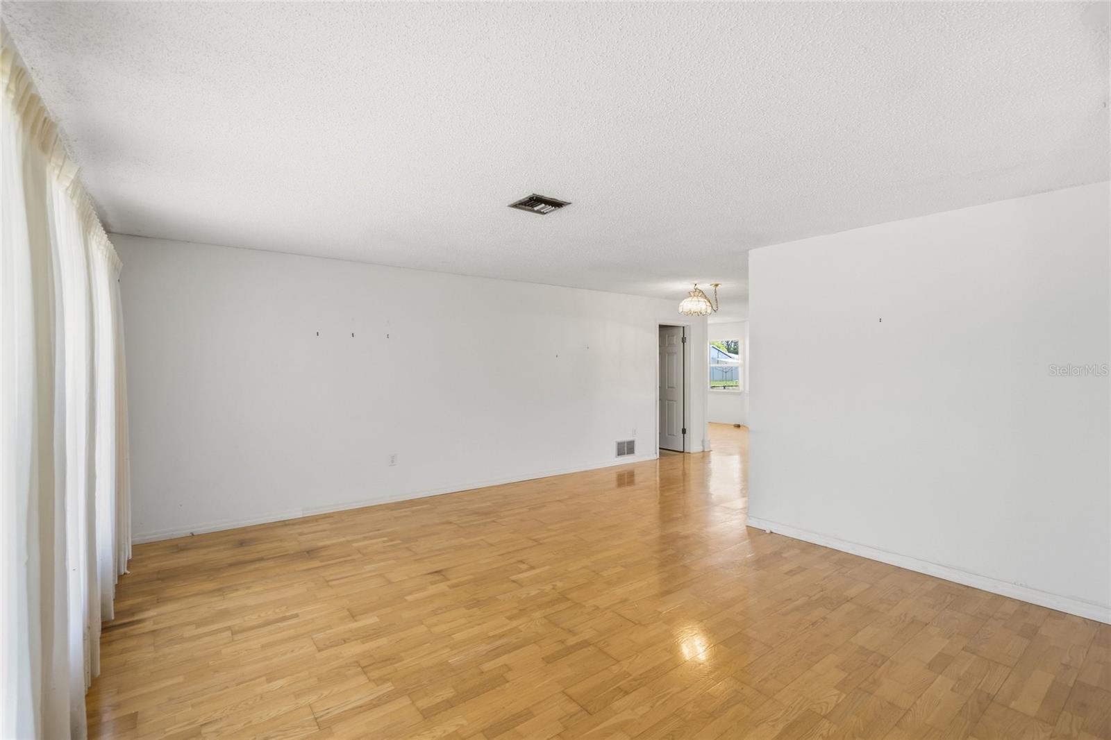 SARASOTA SPGS - Residential