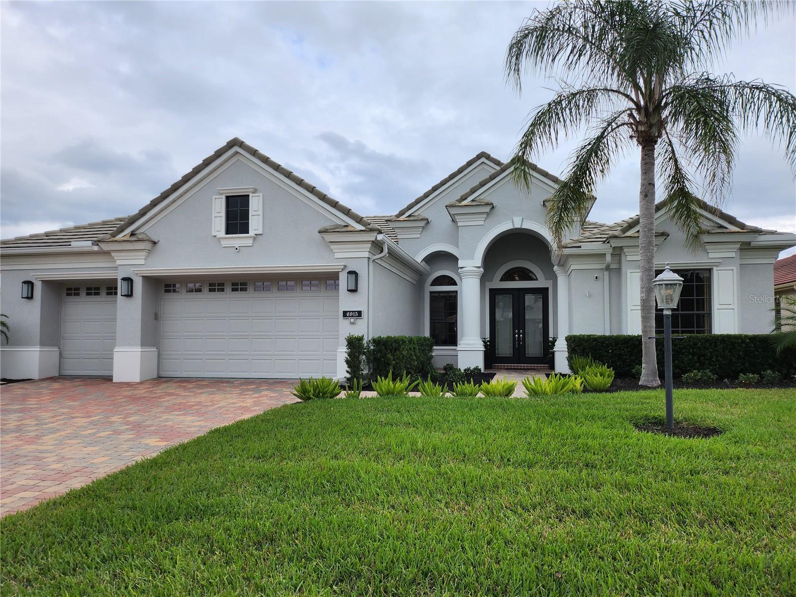 LAKEWOOD RANCH COUNTRY CLUB VILLAGE - Residential