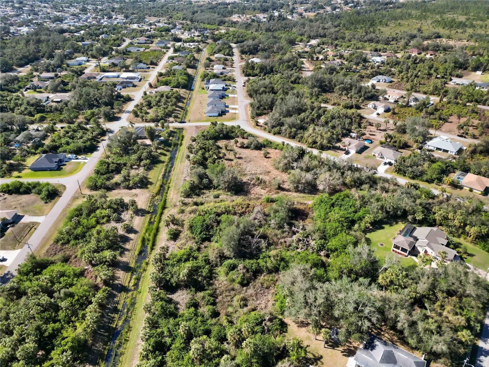 PORT CHARLOTTE SUB 37 - Land