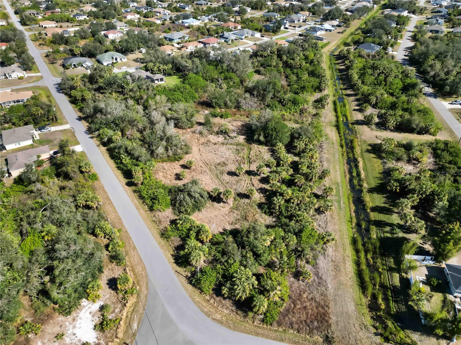 PORT CHARLOTTE SUB 37 - Land