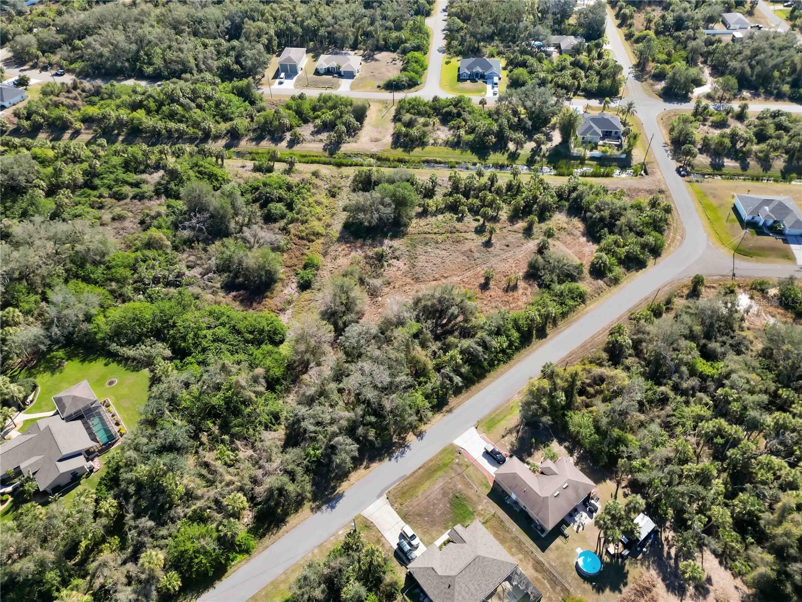 PORT CHARLOTTE SUB 37 - Land