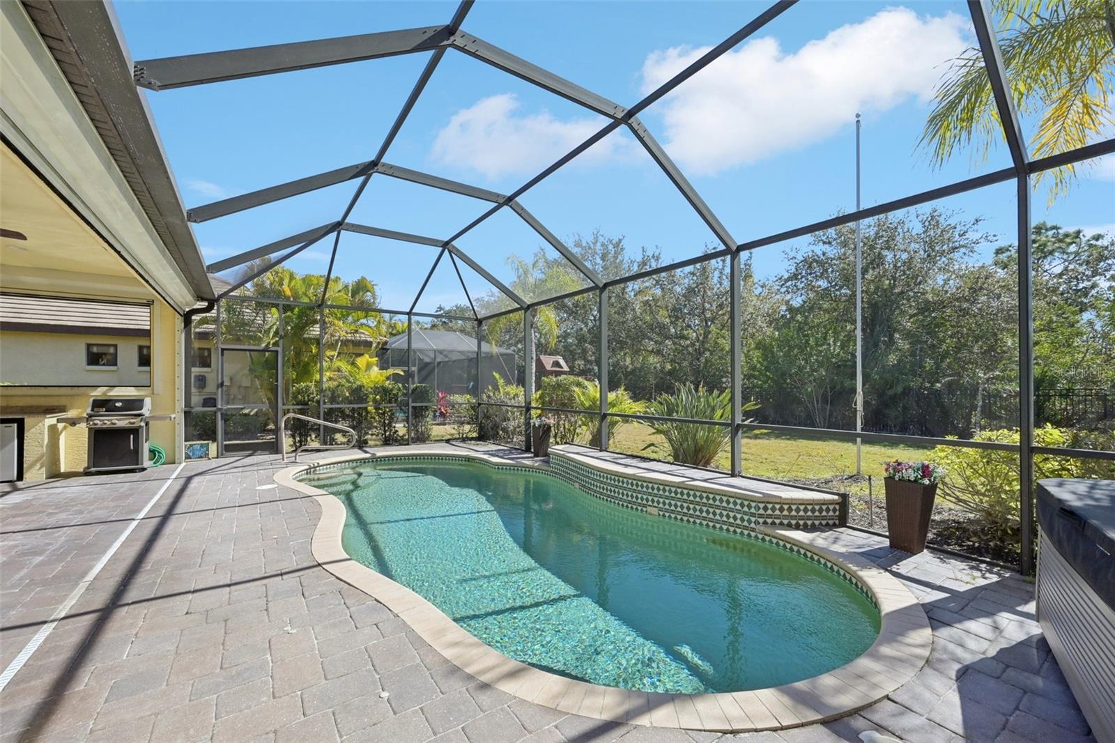 RIVA TRACE - Residential