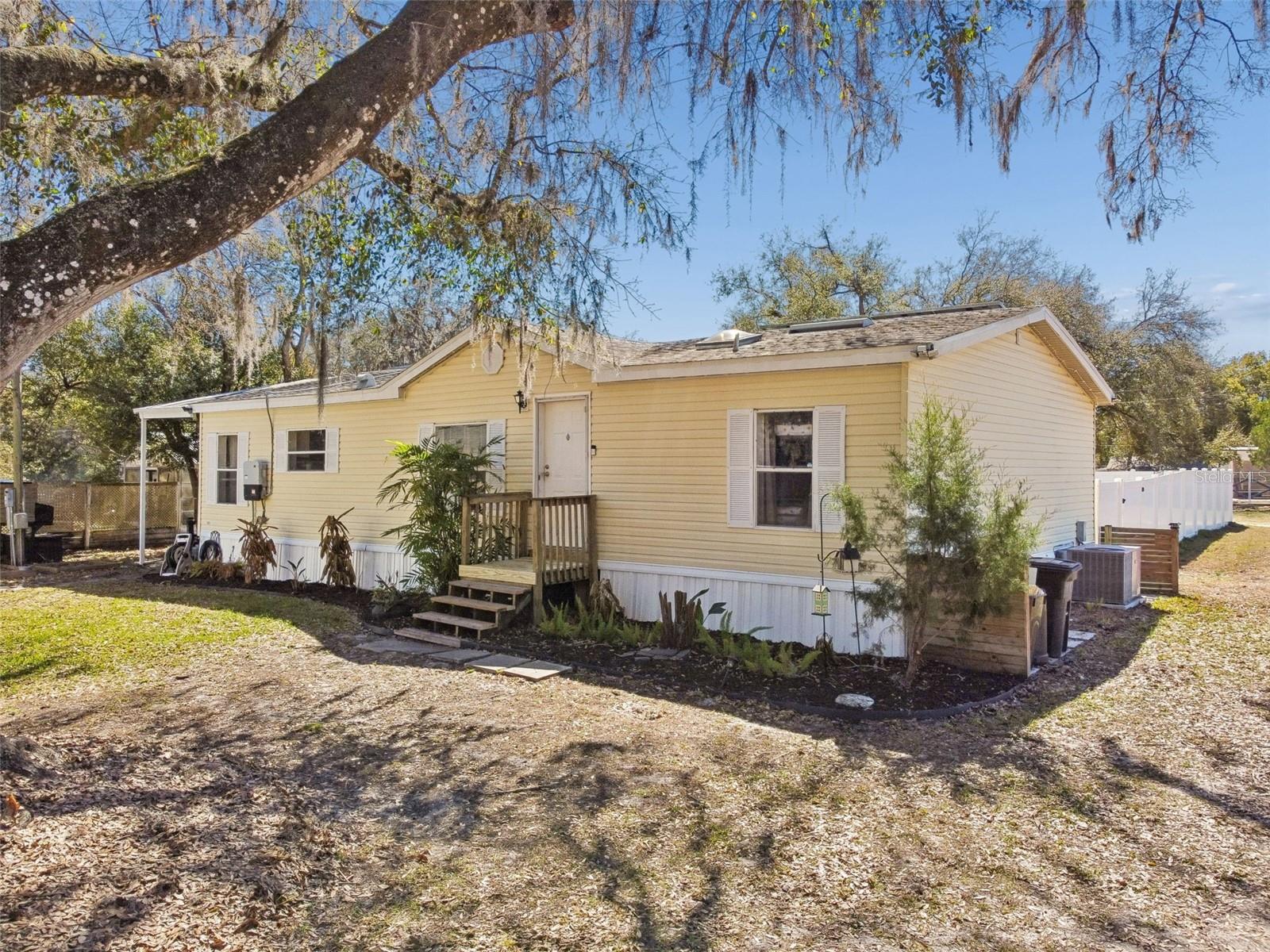 ZEPHYRHILLS COLONY CO LAN - Residential