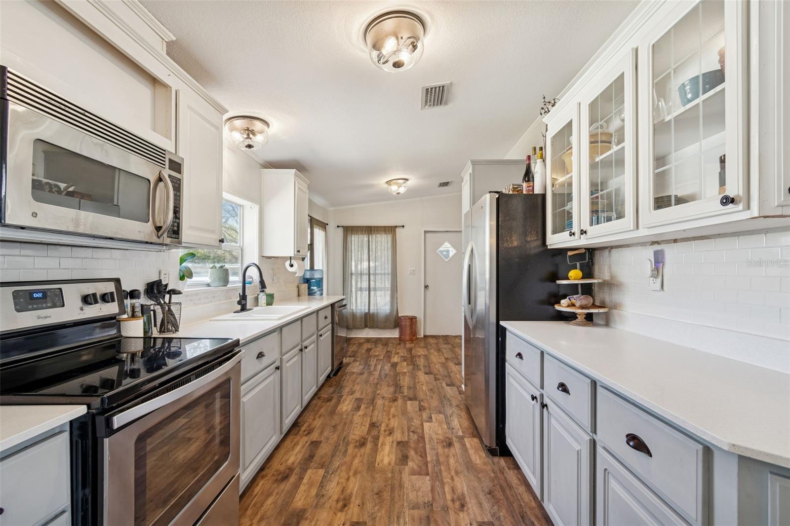 ZEPHYRHILLS COLONY CO LAN - Residential