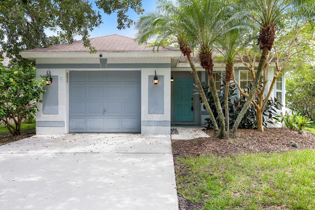 Photo of 5722 Tanagerlake Road, Lithia, FL 33547 (MLS # TB8420017)