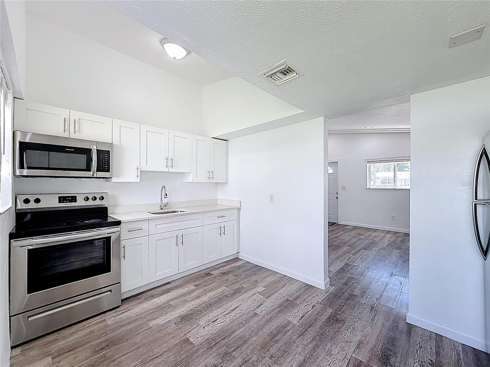 4157 WINCHESTER LANE