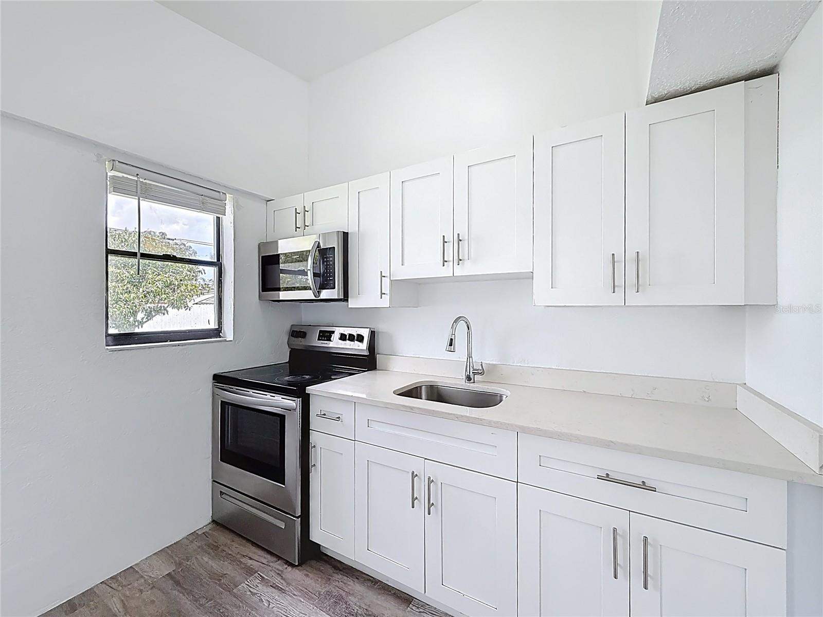 4157 WINCHESTER LANE