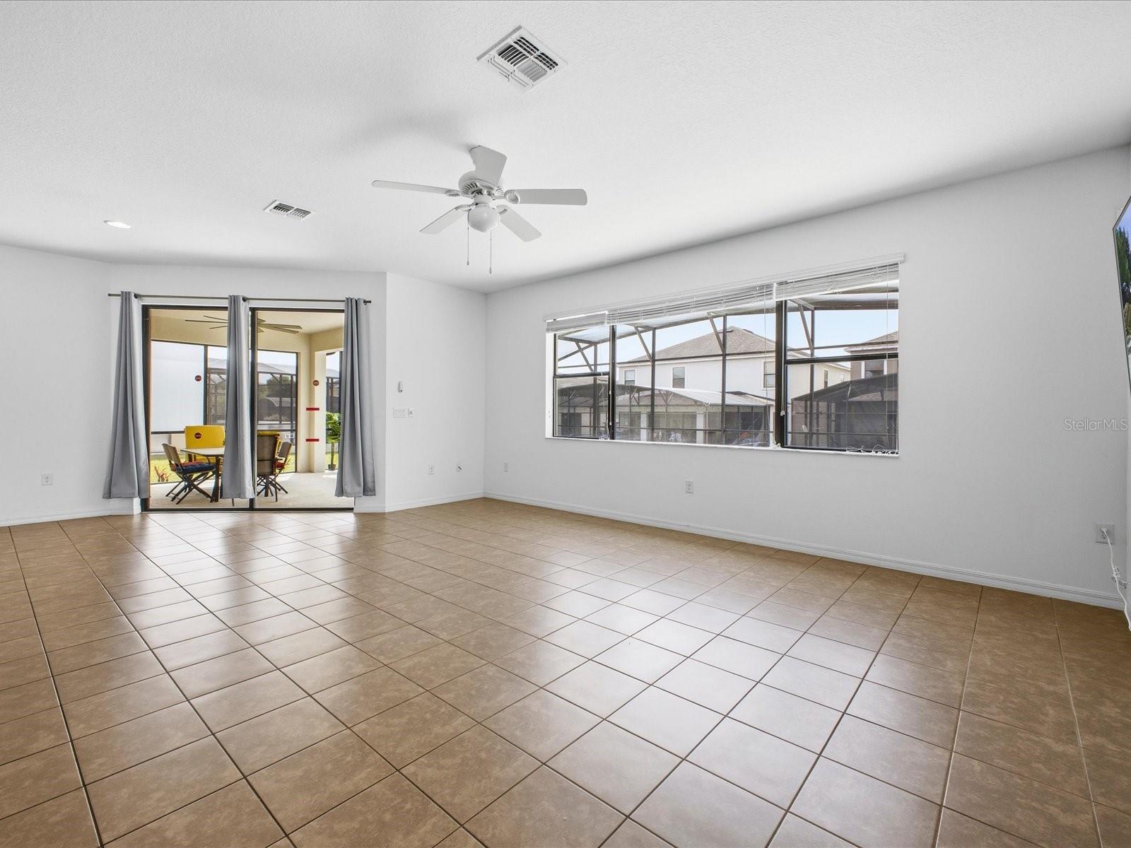 ROSEMONT WOODS - Residential