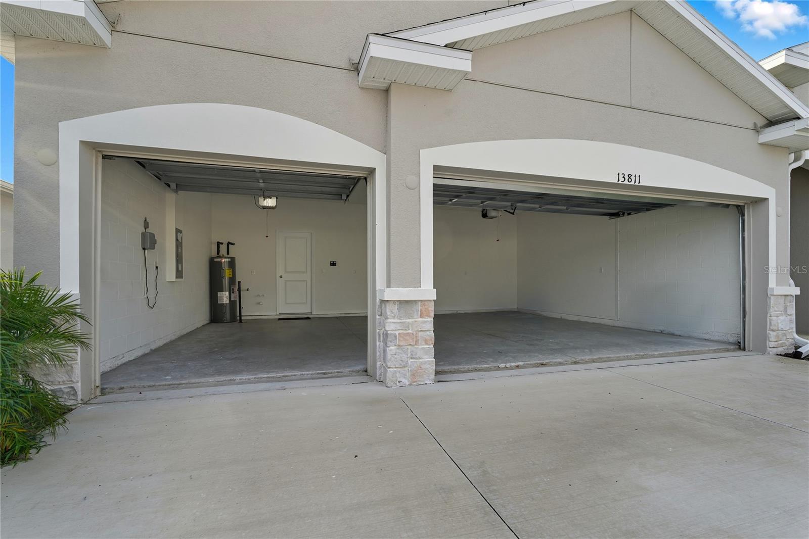 SUWANNEE LAKESIDE PH 2 & 3 - Residential Lease