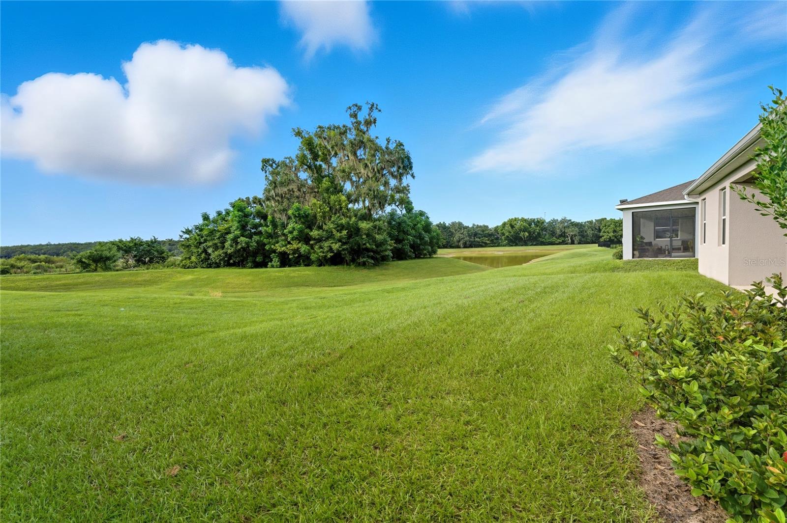 SUWANNEE LAKESIDE PH 2 & 3 - Residential Lease